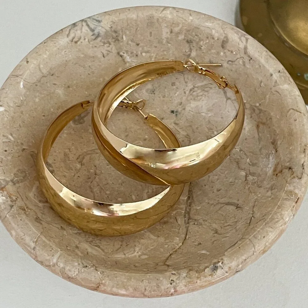 Yellow Gold tone Elegant Women's Minimalist Hoop Earrings
